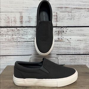Jenn Ardor Black Slip-On Sneakers